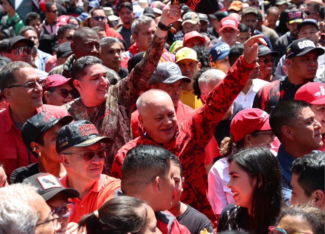 Con el Mazo Dando tweet media