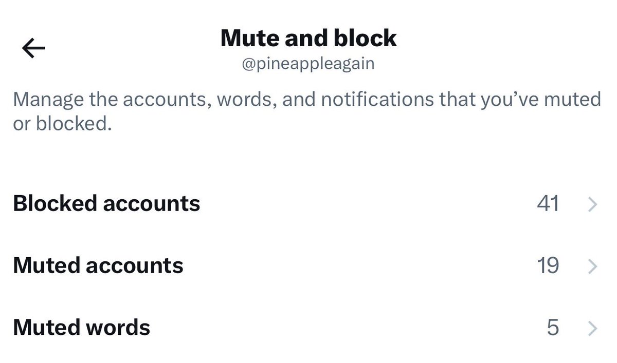 𝐀𝐧𝐧 🌺 tweet media