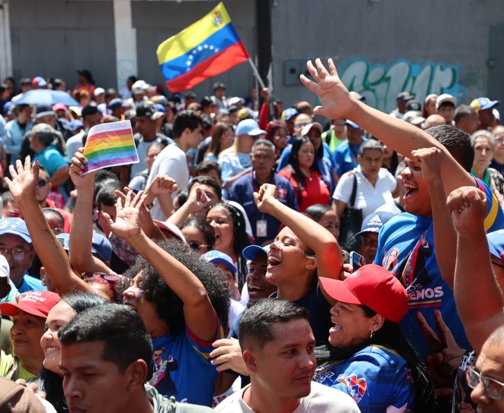 Con el Mazo Dando tweet media