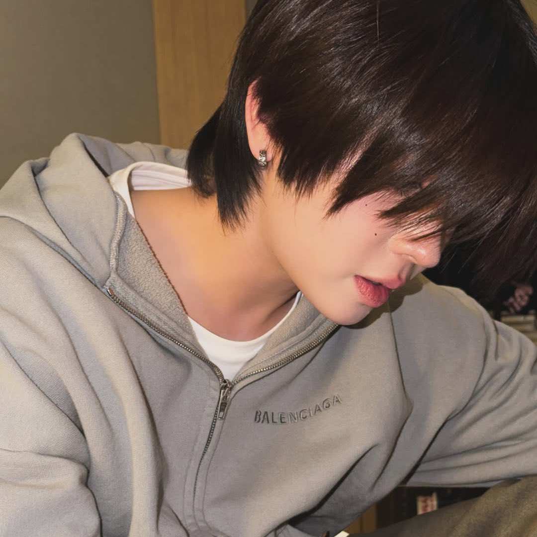 little b ꙳ ⭐️ tweet media