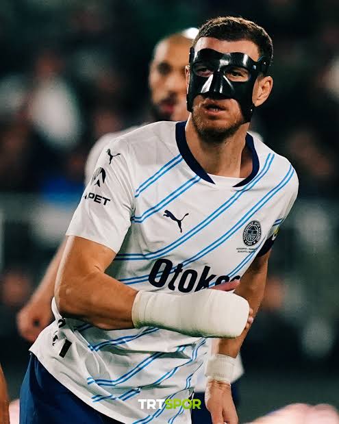 Öylesinemi tweet media