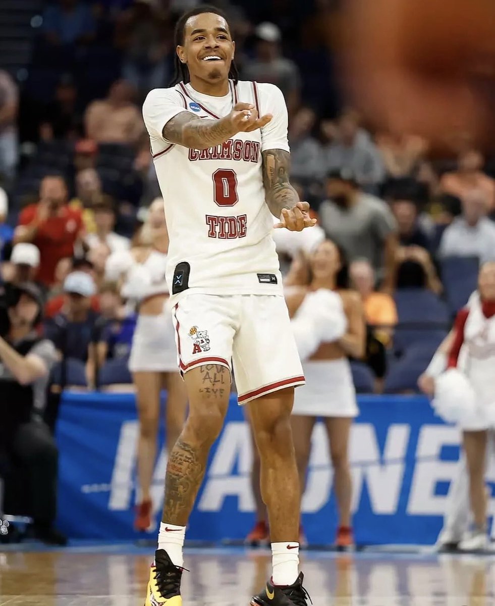 #BamaHoopsSZN tweet media