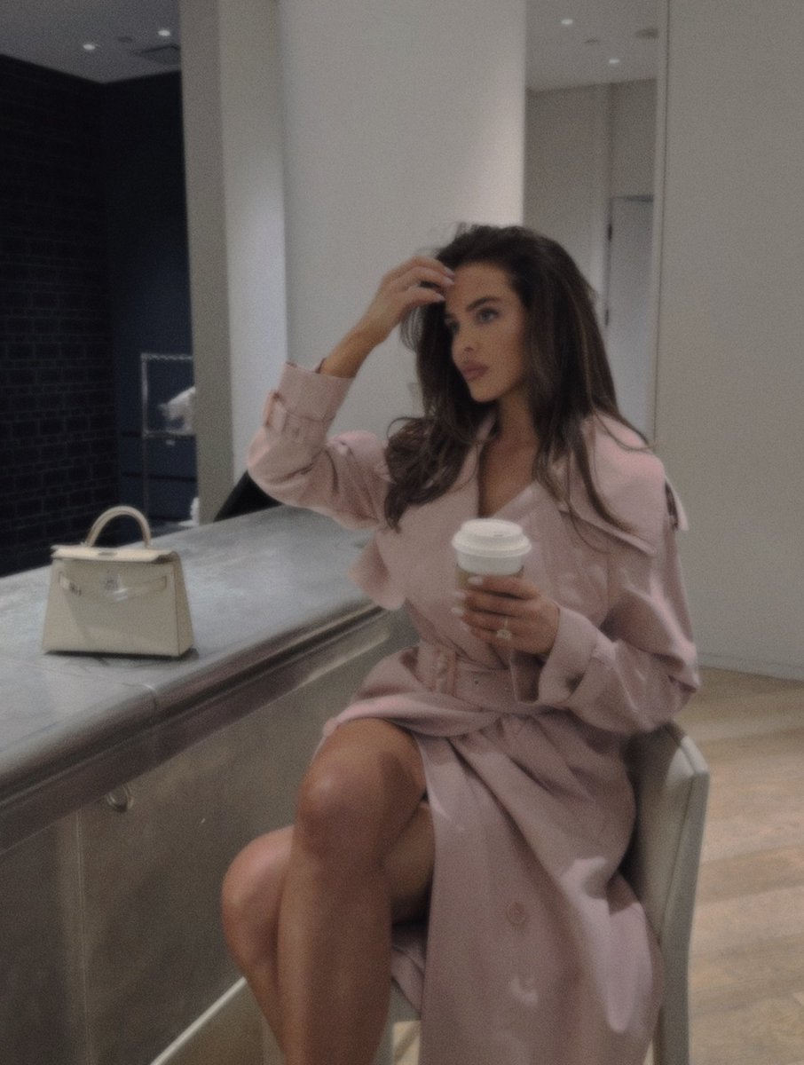 𝑚𝑎𝑟𝑎. tweet media