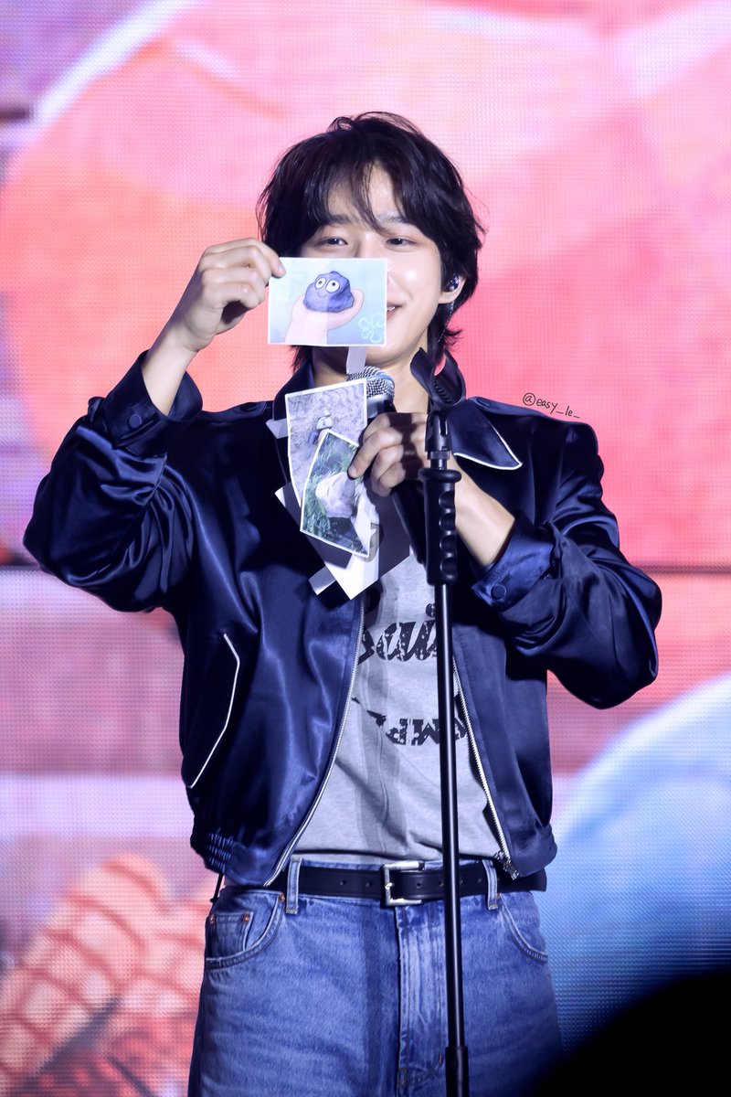 easy_le_'s tweet photo. 260322 우사합 Day2

아가 돌멩이잖아🪨🥹

#엔플라잉 #NFlying 
#서동성 #동성 #Seodongsung https://t.co/Pre0JBCsYp