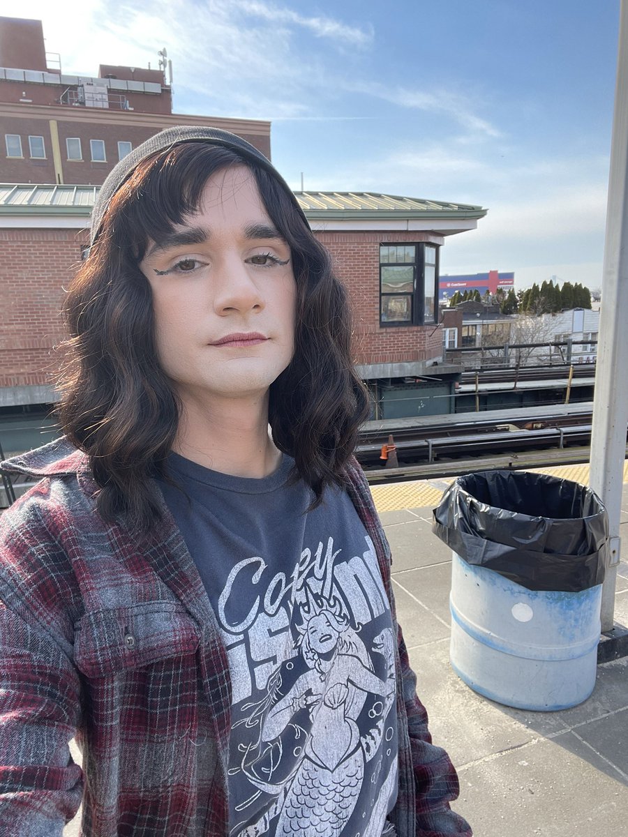 The Marvelous Mx. Hazel! tweet media