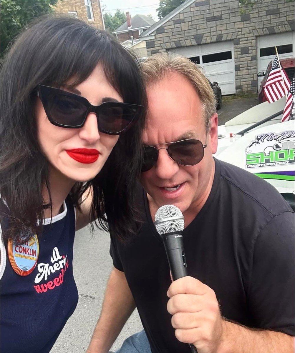 Laura Shadle tweet media