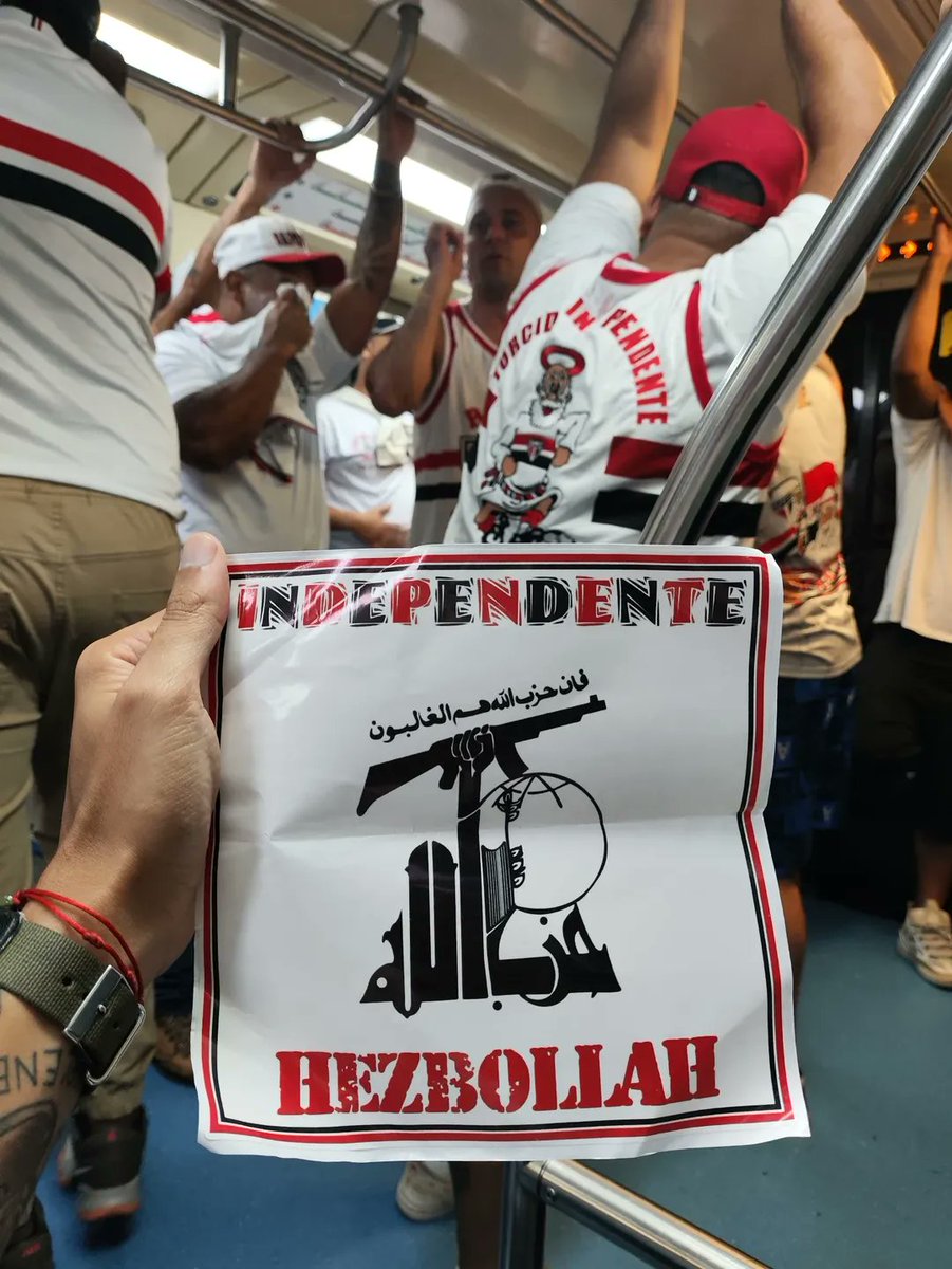 Antifa_Ultras tweet media