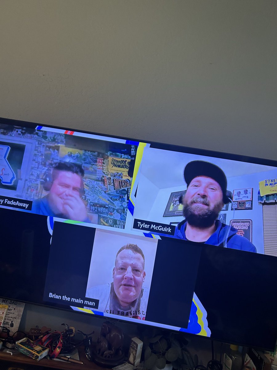 Easter Bunny TweetZone tweet media