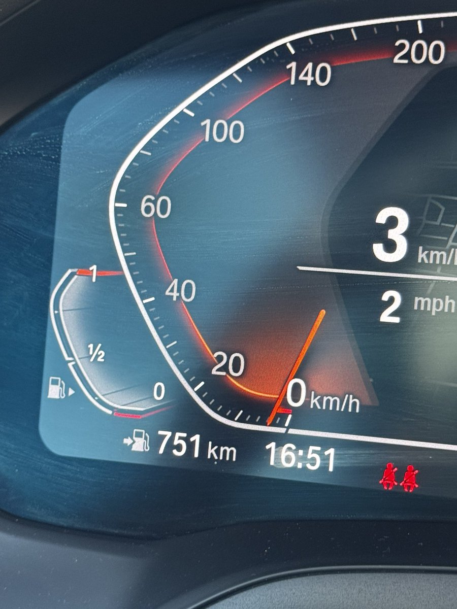 Toinette tweet media