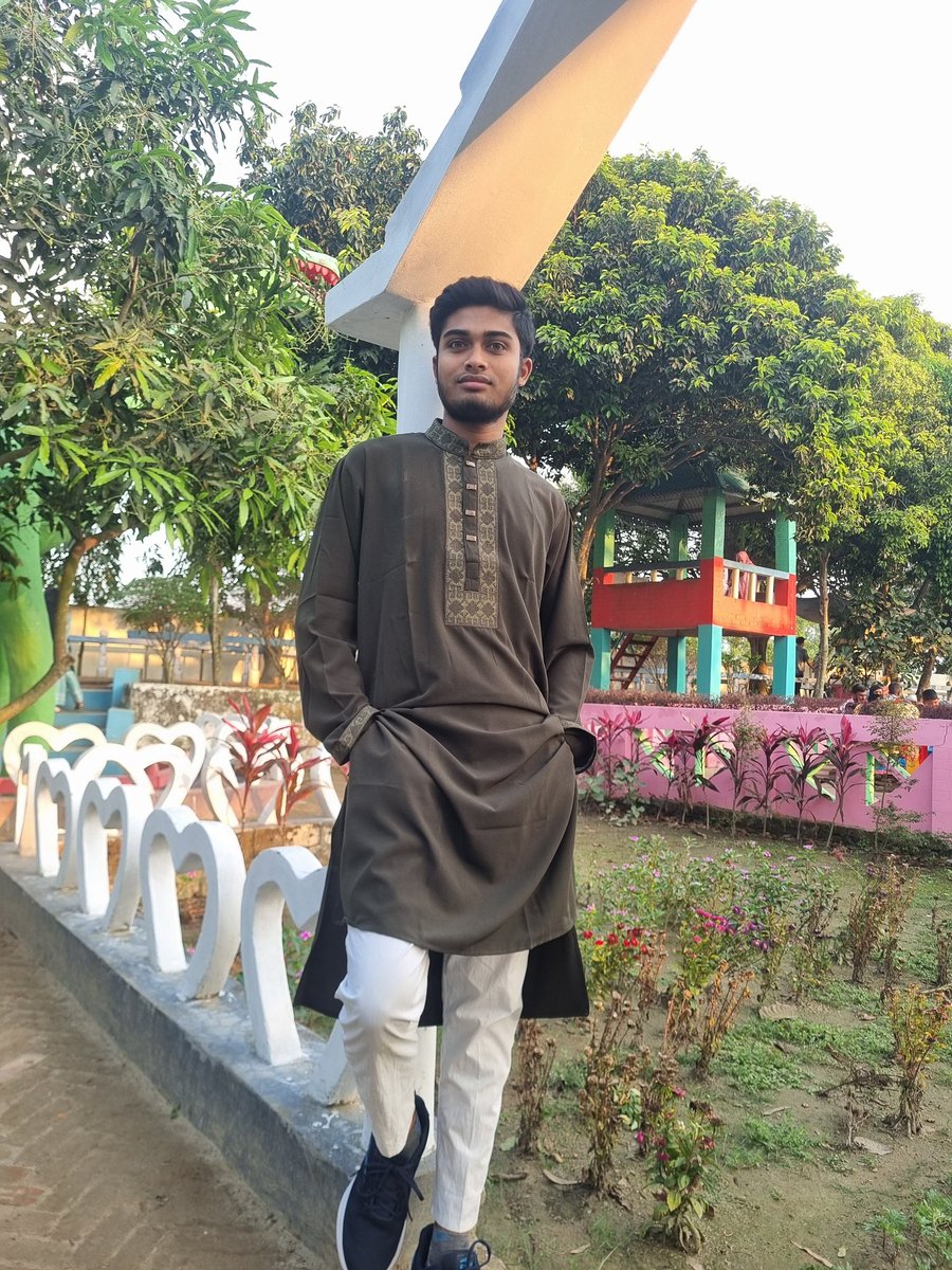 JustinB03565570's tweet image. Peace of mind is the greatest peace. If the mind is good, everything in the world is beautiful.    #vairalpost #Nicepic #beautyboy #vairalphoto #telavivyanıyor #altın  #onsaltın