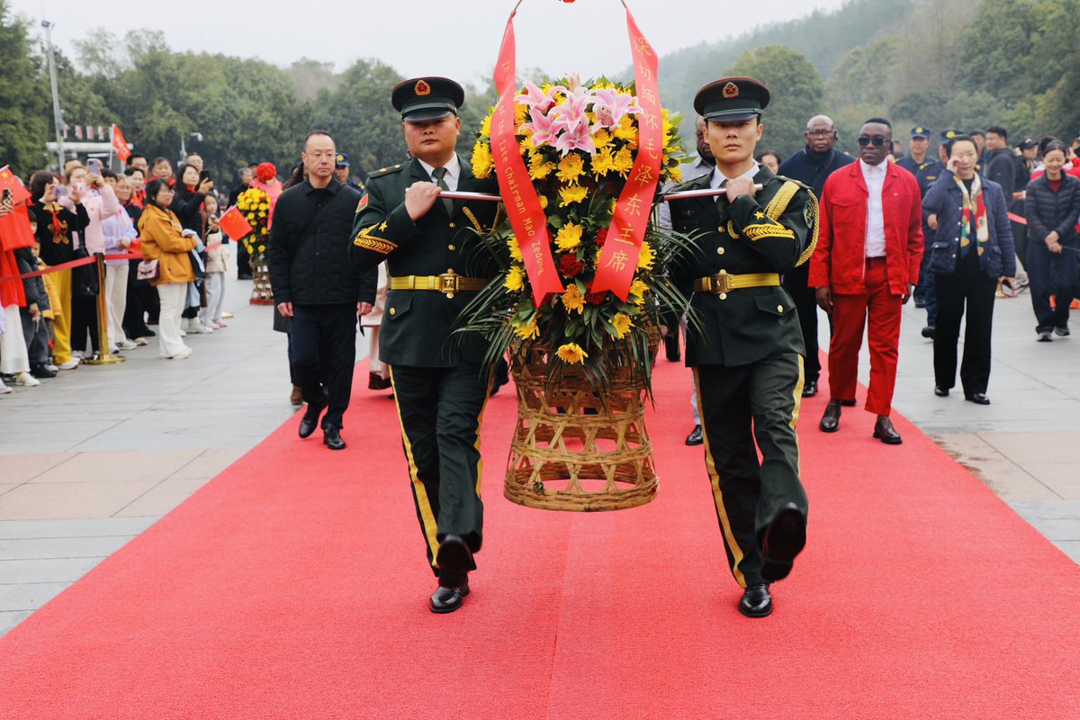 KamogeloFrans's tweet photo. Had an opportunity to visit the late Chairman Mao’s former residence at Shaoshan Township, Hunan Province. His ideas still lives ✊🏾 https://t.co/8jFY4g5bvV