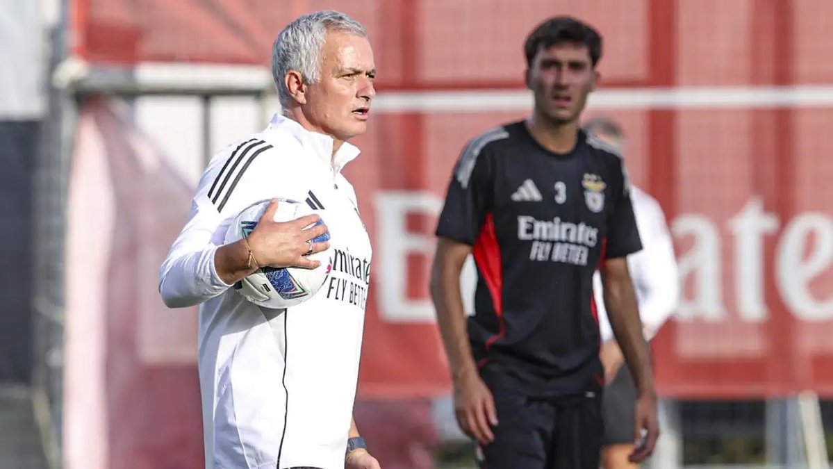 Vai Benfica 🦅 tweet media
