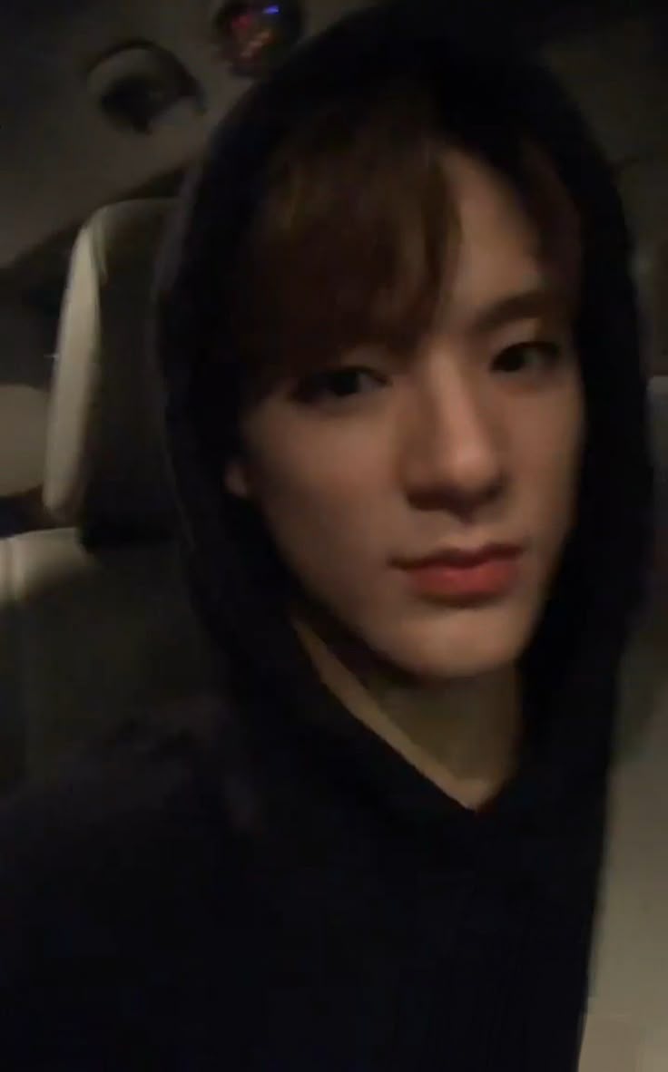 ️️ ️️

️️ ️️

️️
Sementara itu kondisi saya sama Maeve di mobil komuknya pada begini. 

️️ ️️

️️ ️️

️️ㅤ