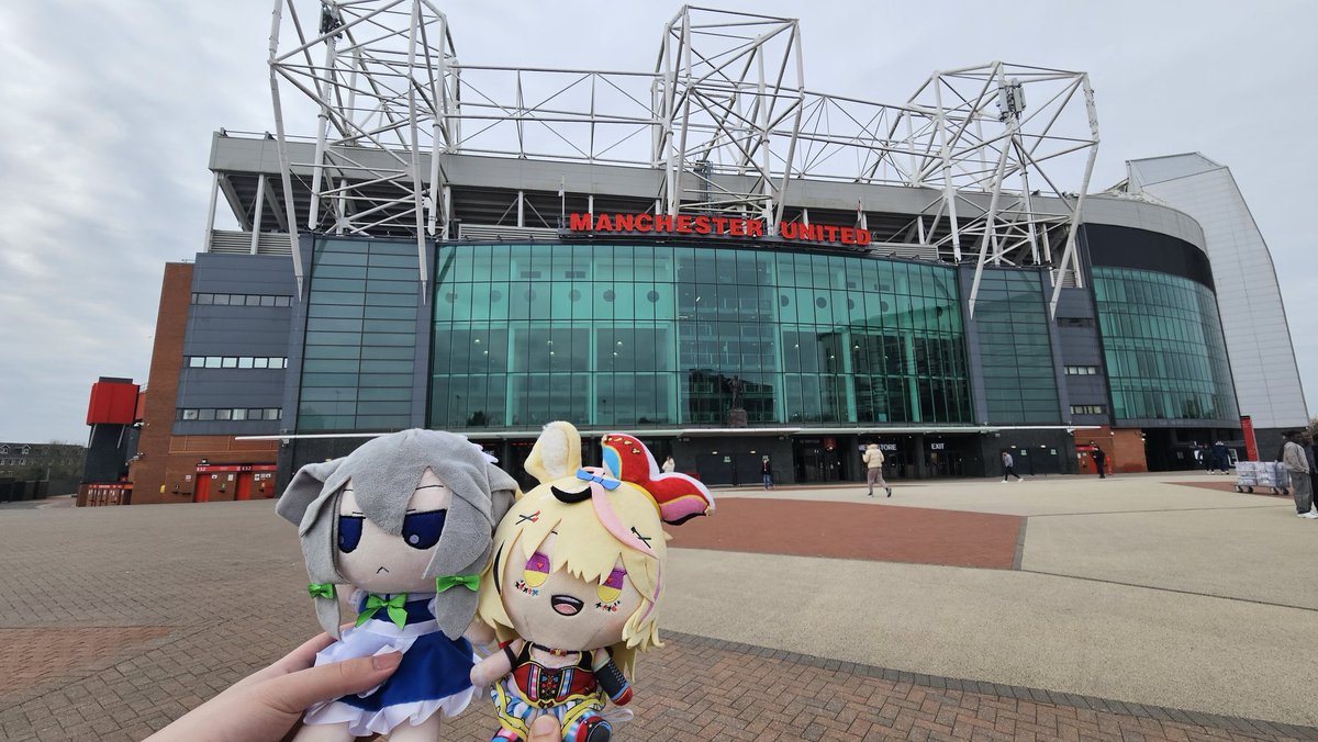 Luyo 🎪 tweet media