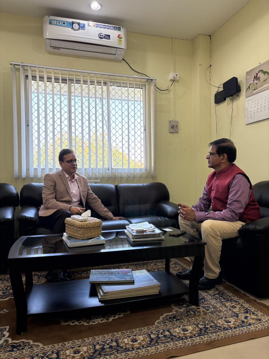 ImphalStpi's tweet image. Jurisdictional Director, @stpiguwahati met with the Director, @IIITManipur and saw fruitful deliberations on #collaboration opportunities, with a positive response towards signing an #MoU to promote #Tech &amp;amp; #StartupEcosystem in the region.

@arvindtw @SoumyaOtta @baskar_krishnan