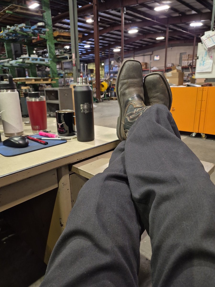 Working hard on this Monday in the Command Center. 
🤣🤣🤣