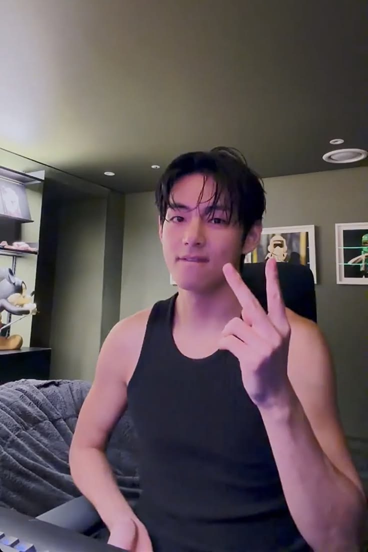 𝐊𝐈𝐌 태형 tweet media