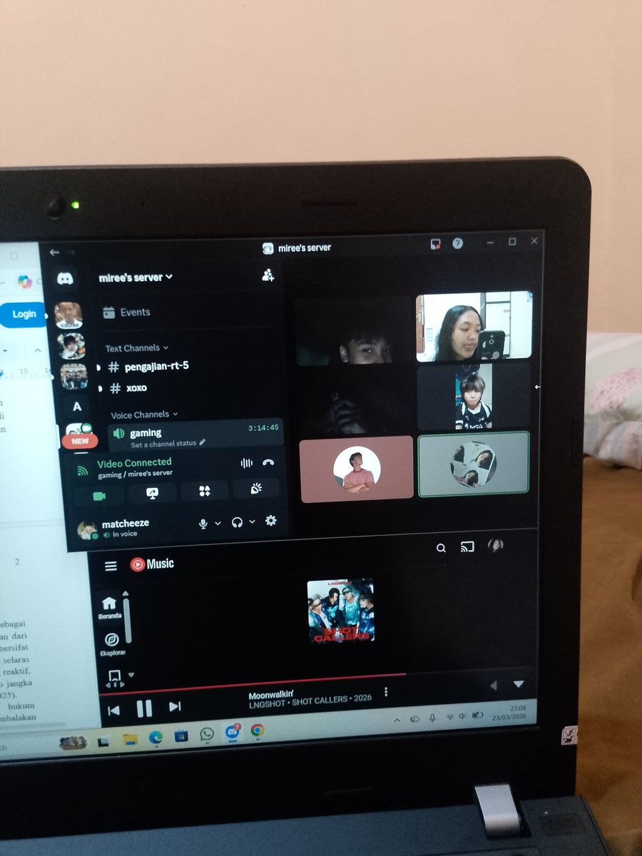 ly's 💤 tweet media