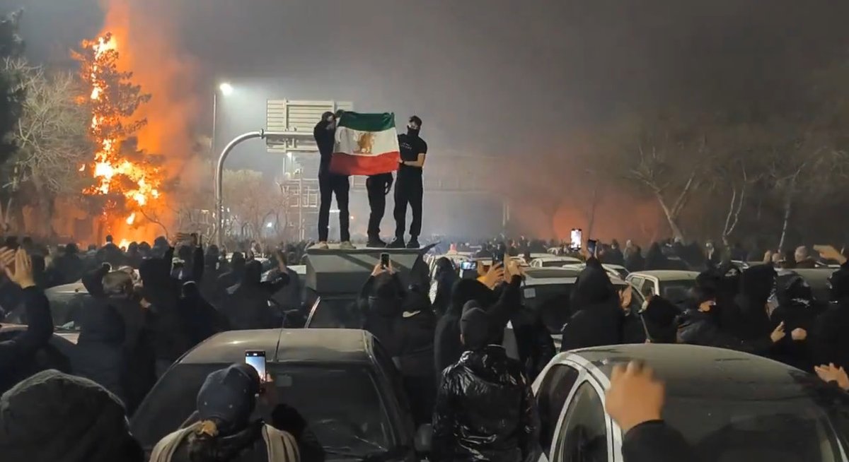 🇮🇷 مـیرشـکار tweet media