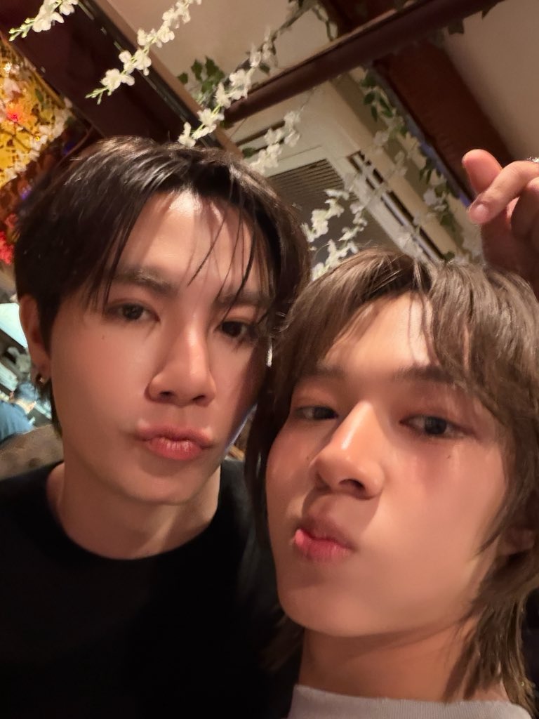 𝑮𝒊𝒏𝒖𝒂𝒓𝒚 (rest) tweet media