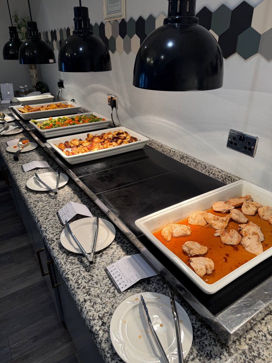 Panto dota tweet media