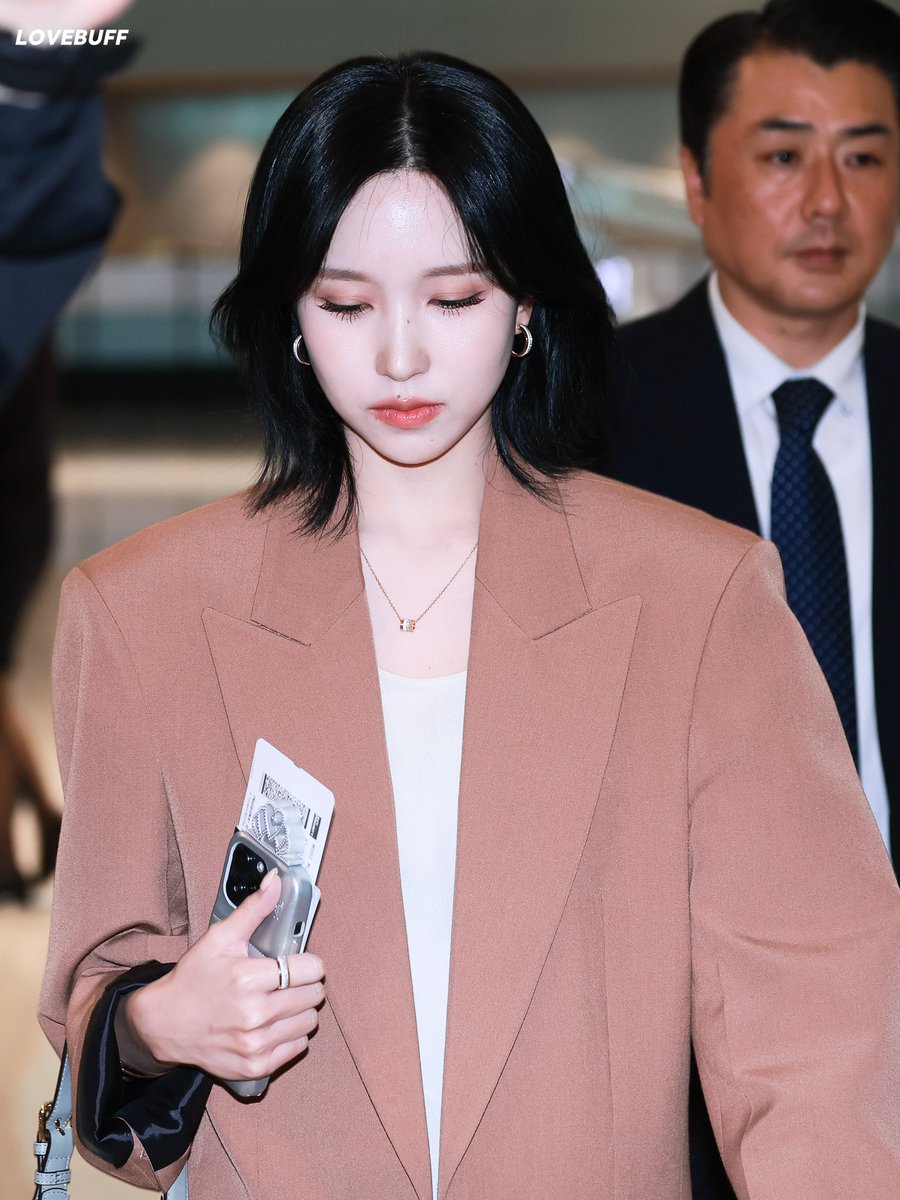 LOVEBUFF🥀 tweet media