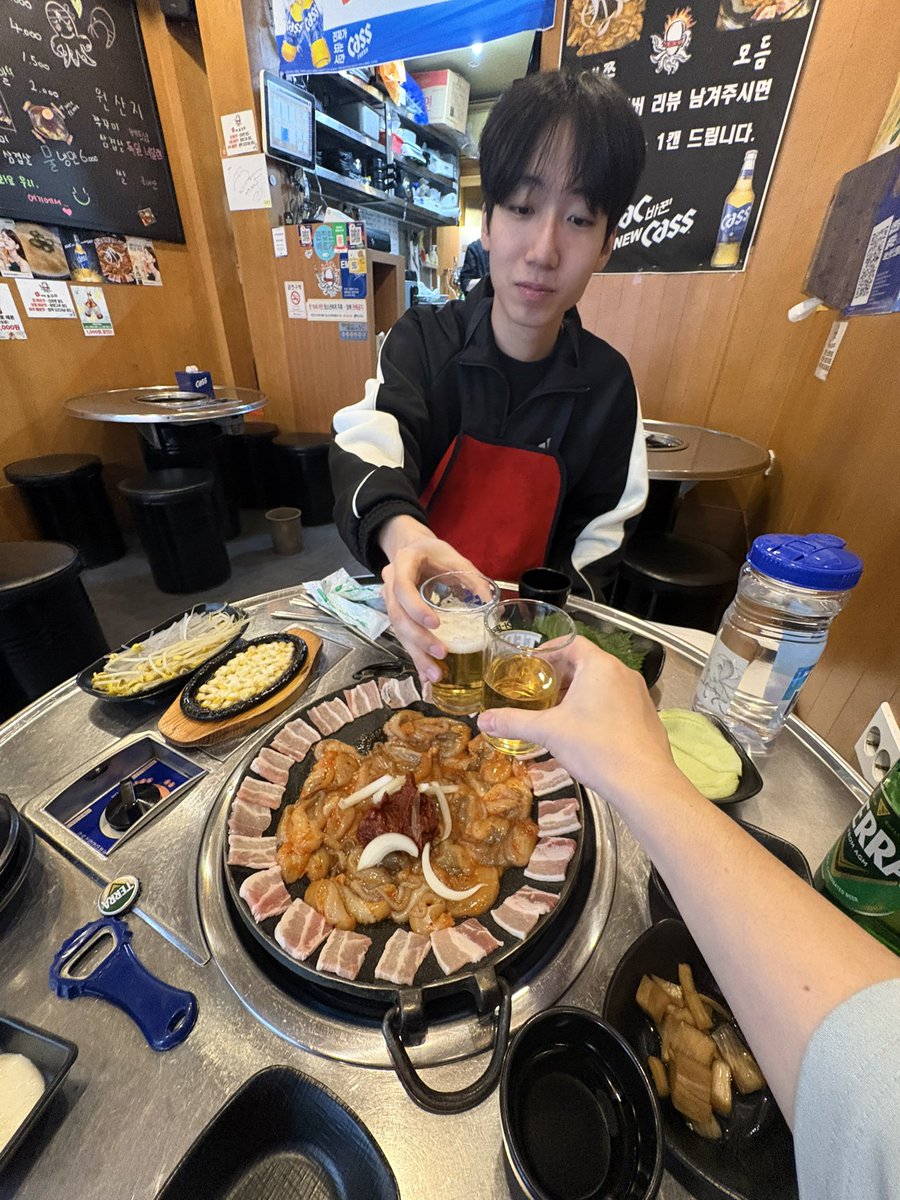 ネオさん🇬🇭 tweet media