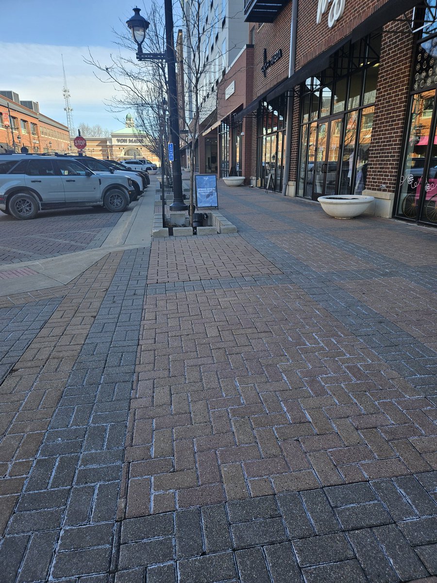 rkrager8 tweet media