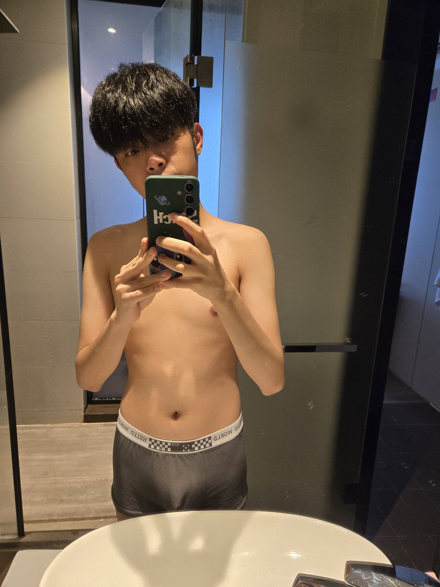 adonis0623 tweet media