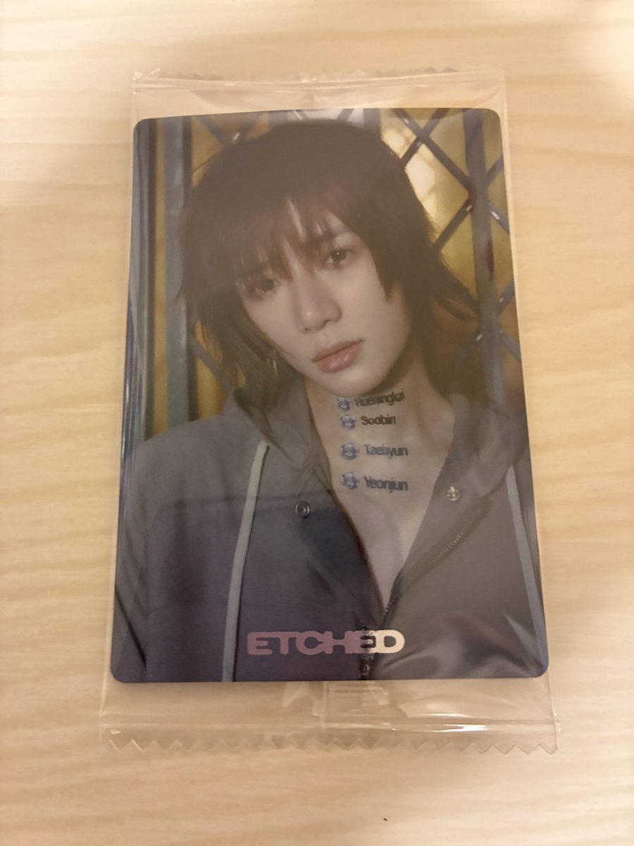 유나 tweet media