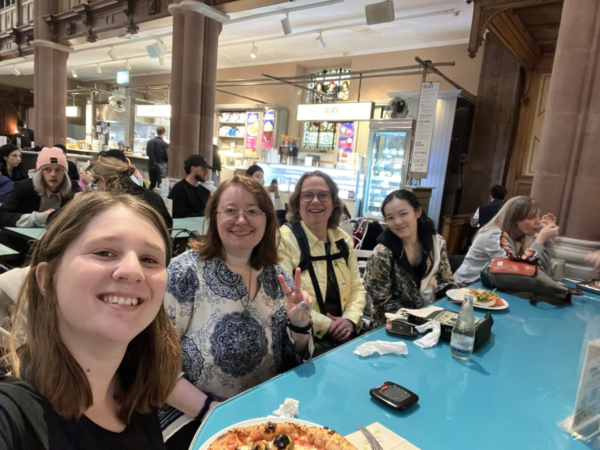 lavenderghostco- L&Co Casebooker/Grade 4🖤🧡💙 tweet media