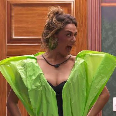 Lucas Selfie tweet media