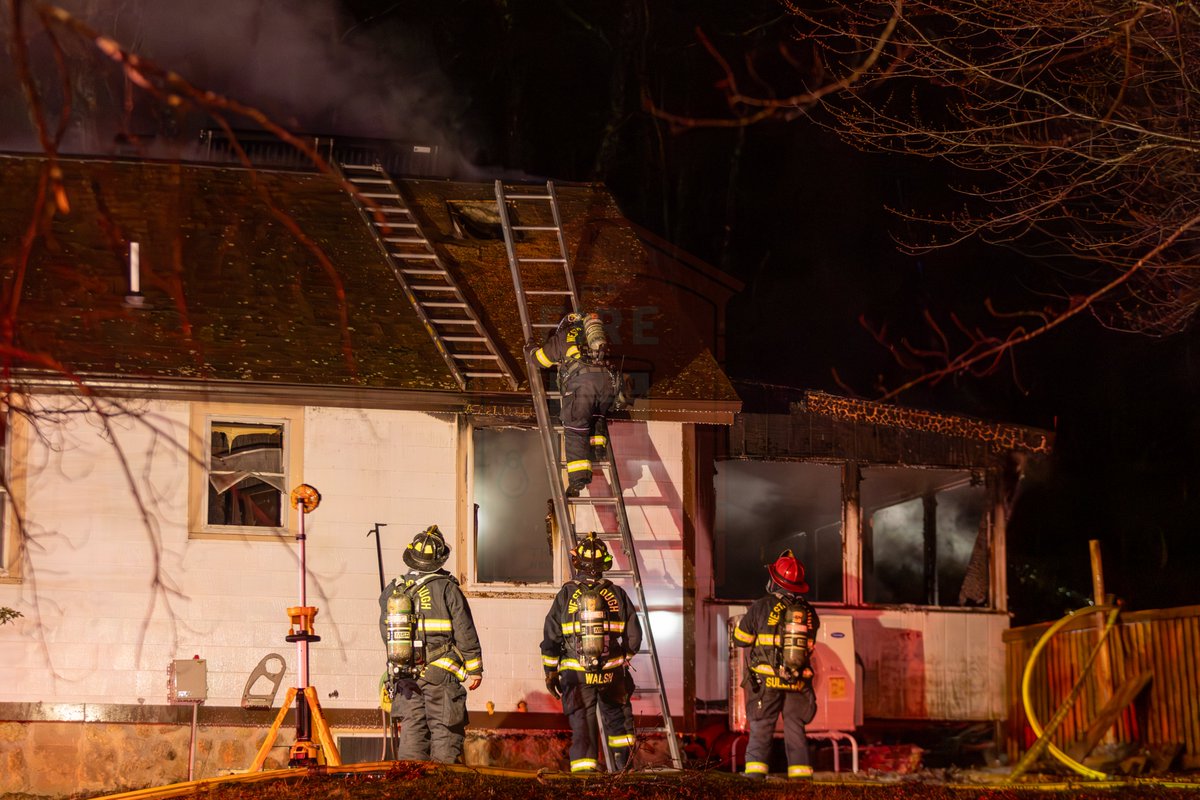 857_Fire_Photography tweet media