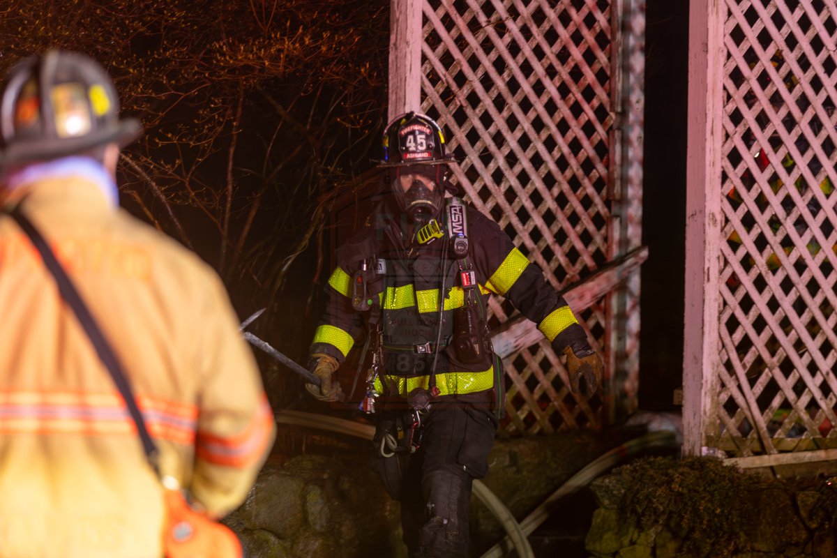 857_Fire_Photography tweet media