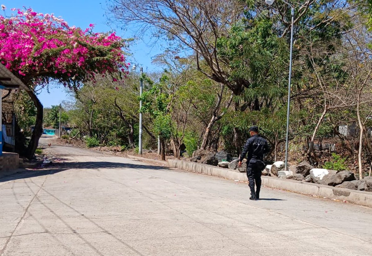 PNC El Salvador tweet media