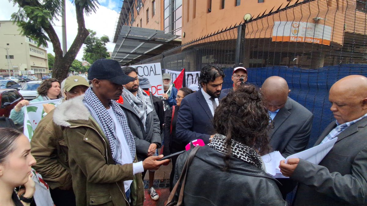 Mining Affected Communities United in Action tweet media