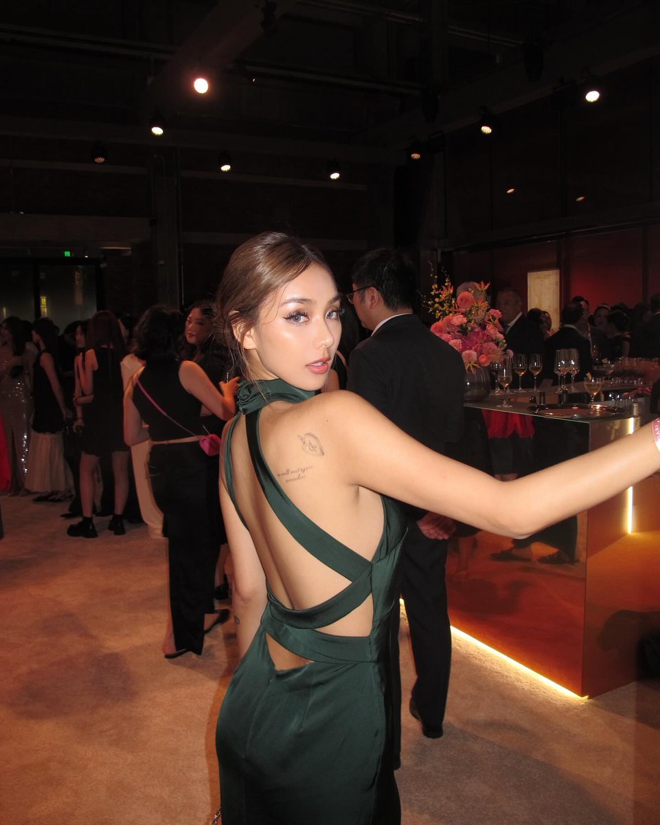 𝐌𝐀𝐍𝐃𝐀 ⾕ tweet media