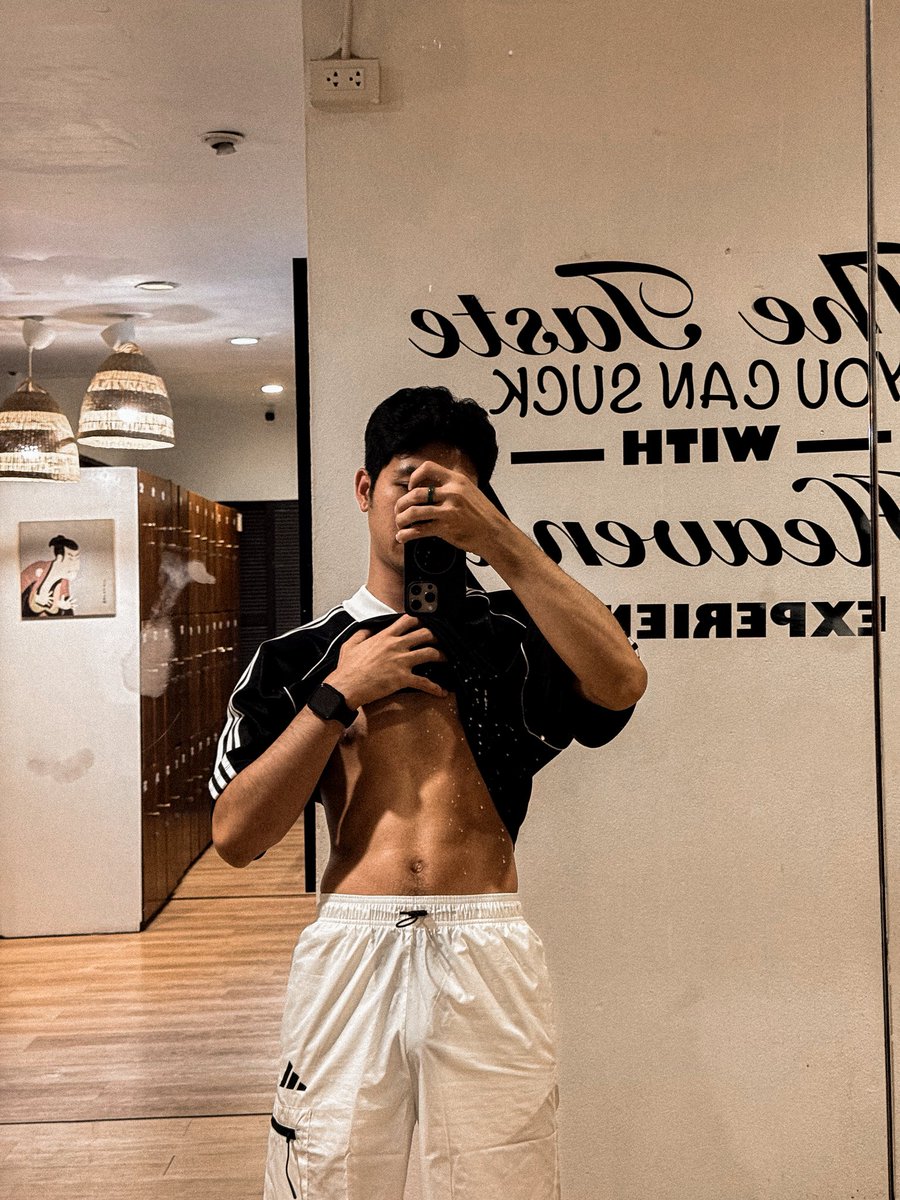 pptuajieww tweet media