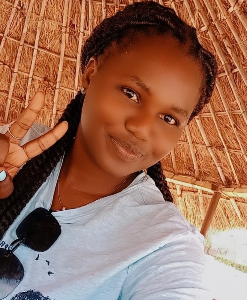 Taby Tesi tweet media