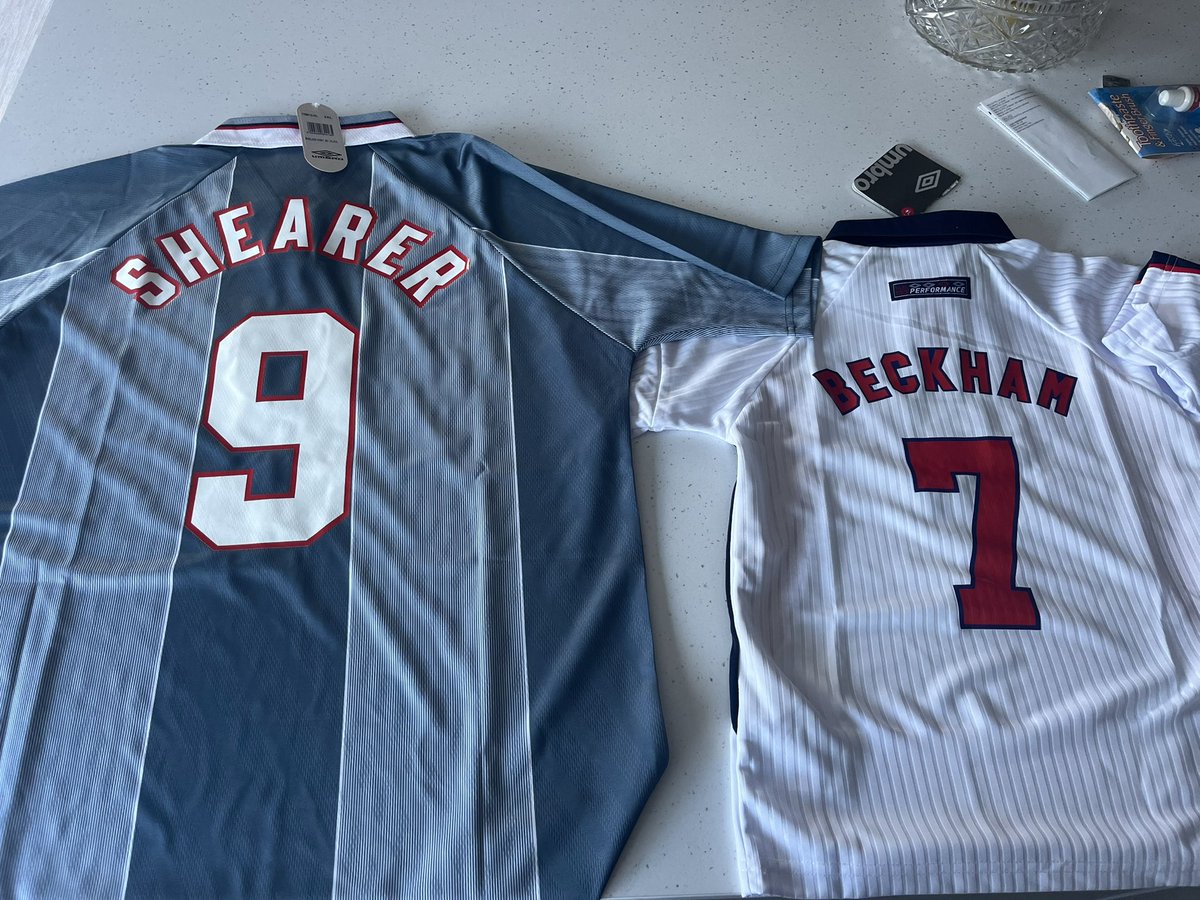 Greg Lowe tweet media