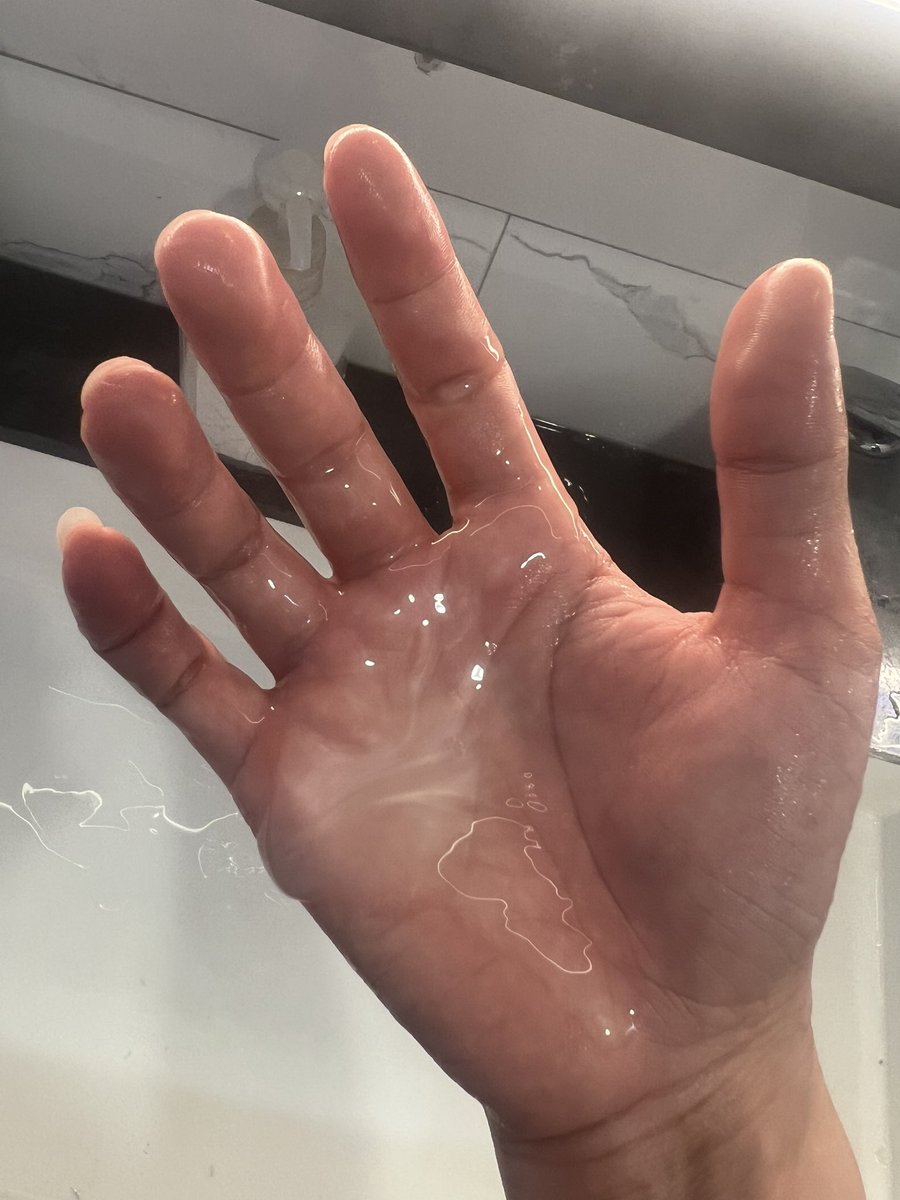 Chompoot_ tweet media