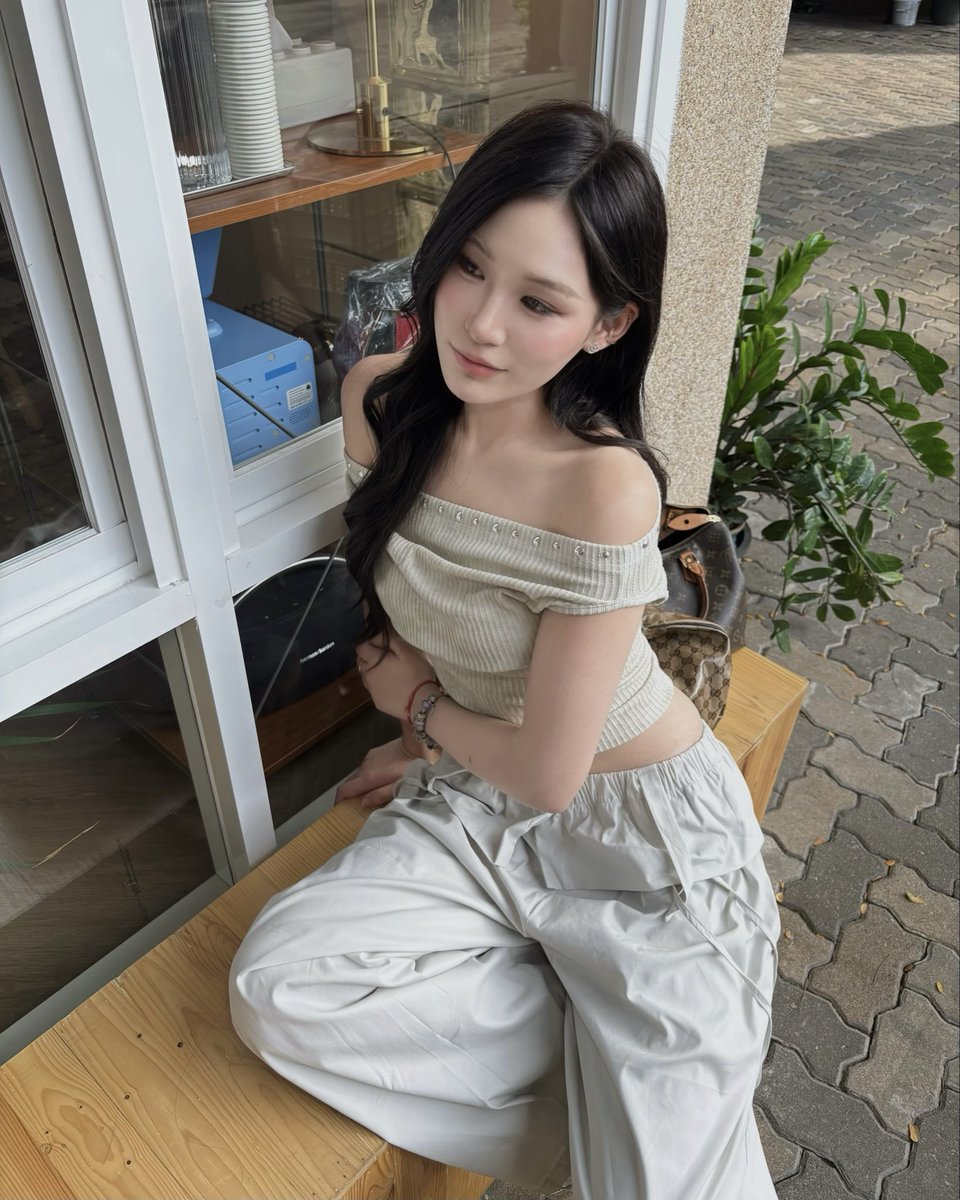 SaraSupatsara tweet media