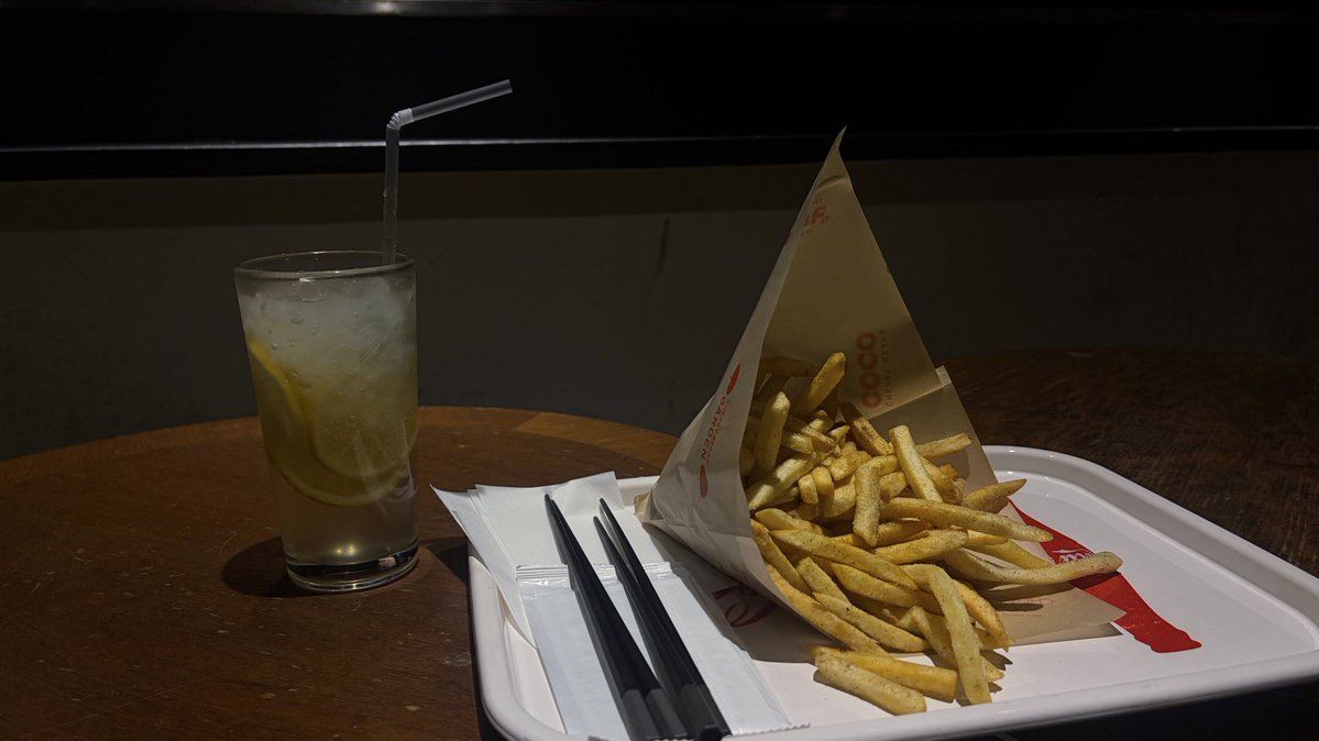 ₃₇₃ tweet media