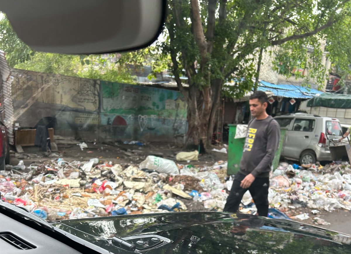 Abhinandan Sekhri tweet media