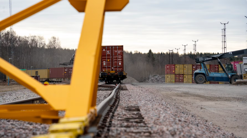 container_news's tweet image. #Record #rail #volumes at #port of #Gothenburg

container-news.com/record-rail-vo…