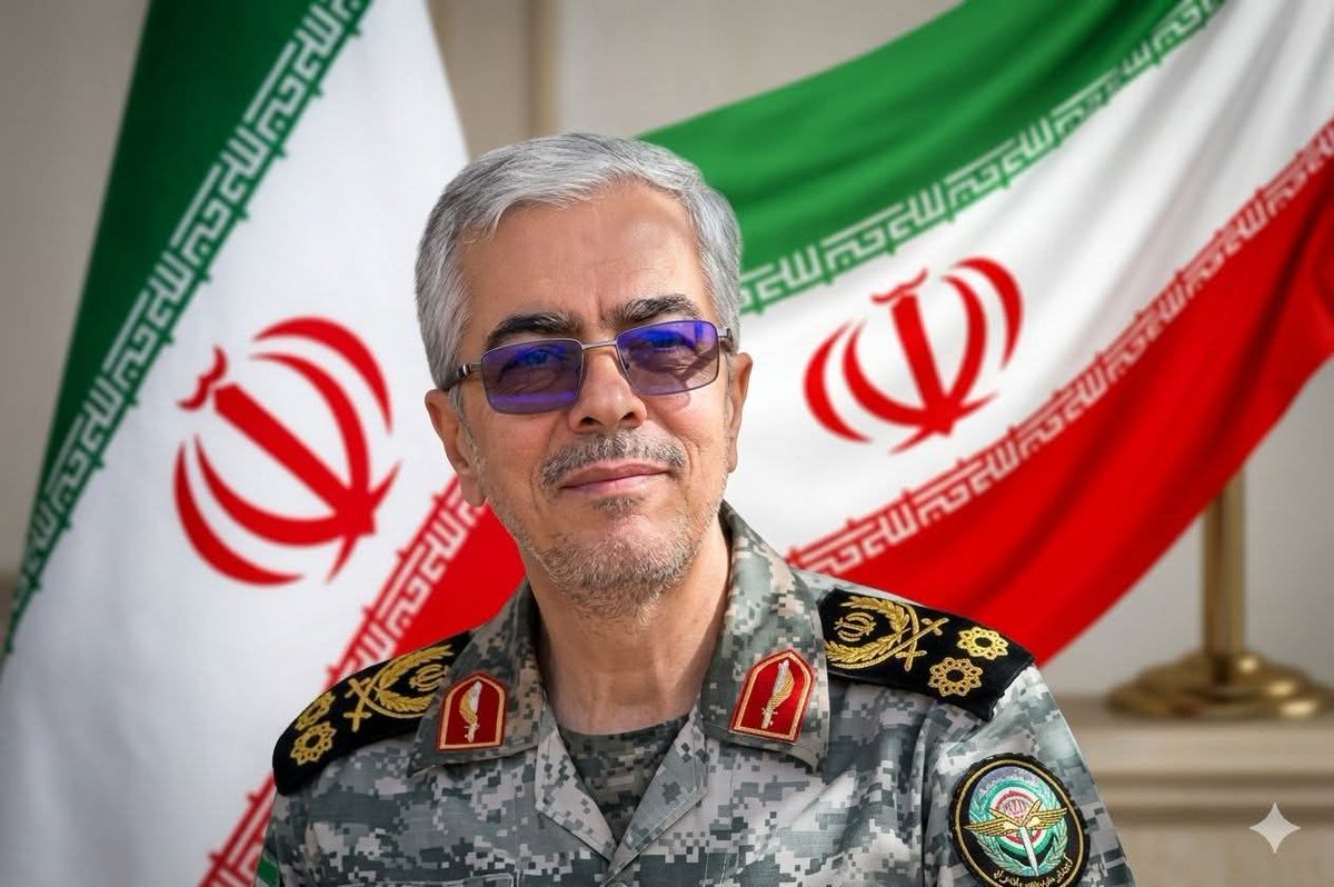 اگر ایران آج مظبوط ہے تو اس کا ماسٹر مائینڈ یہ ہے، اس کا نام میجر جنرل محمد علی باقری ہے .اس نے ایران کو 31 صوبے میں تقسیم کرکے ہر صوبے میں سورنگیں بیچائے، اور ہتیار دئیے، تو اس نے ہر صوبے کے قیادت کو یہ اختیار دیا کہ اگر ہم پر جنگ مسلط ہوگئے .سپریم لیڈر شہید ہوگئے