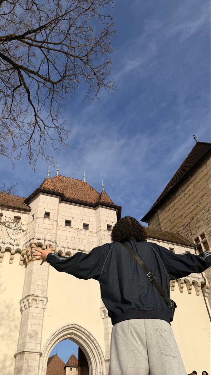 wechahine tweet media