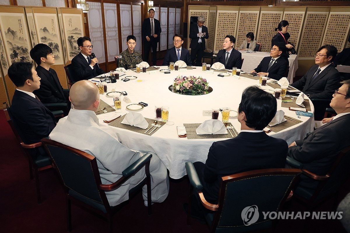 재도 포타에서도 주로 연상한테 이런일이많이일어남