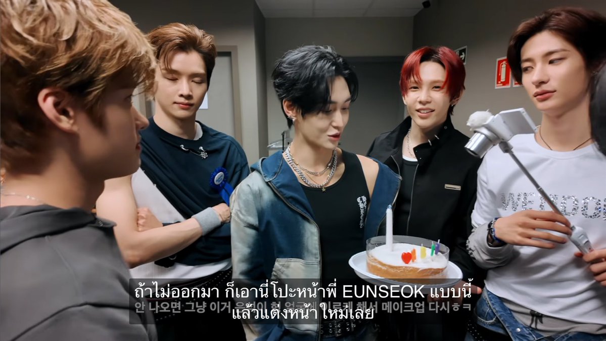 cms. ≽^•༚• ྀི≼ ◞✩ tweet media