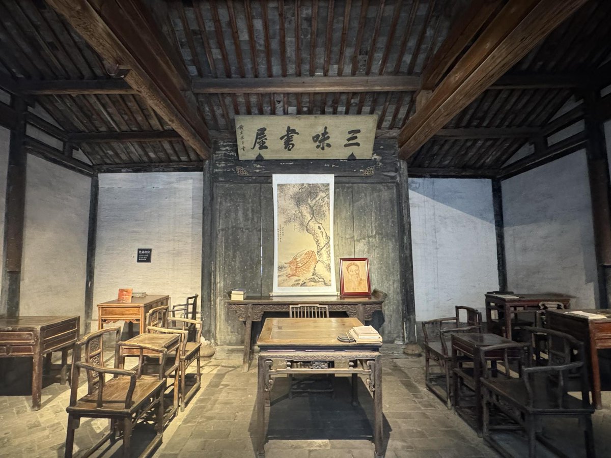 Lowri Jones tweet media